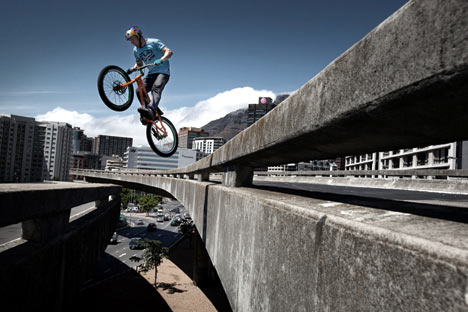Danny MacAskill Plays Capetown